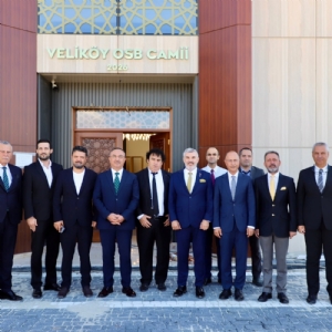 Vali Recep Soyt�rk Velik�y OSB Camii �n�aat�ndaki Son Durumu �nceledi